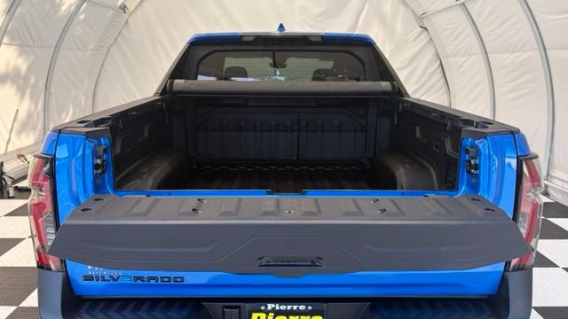 Used 2026 Chevrolet Silverado EV Trail Boss AWD/4WD image 5