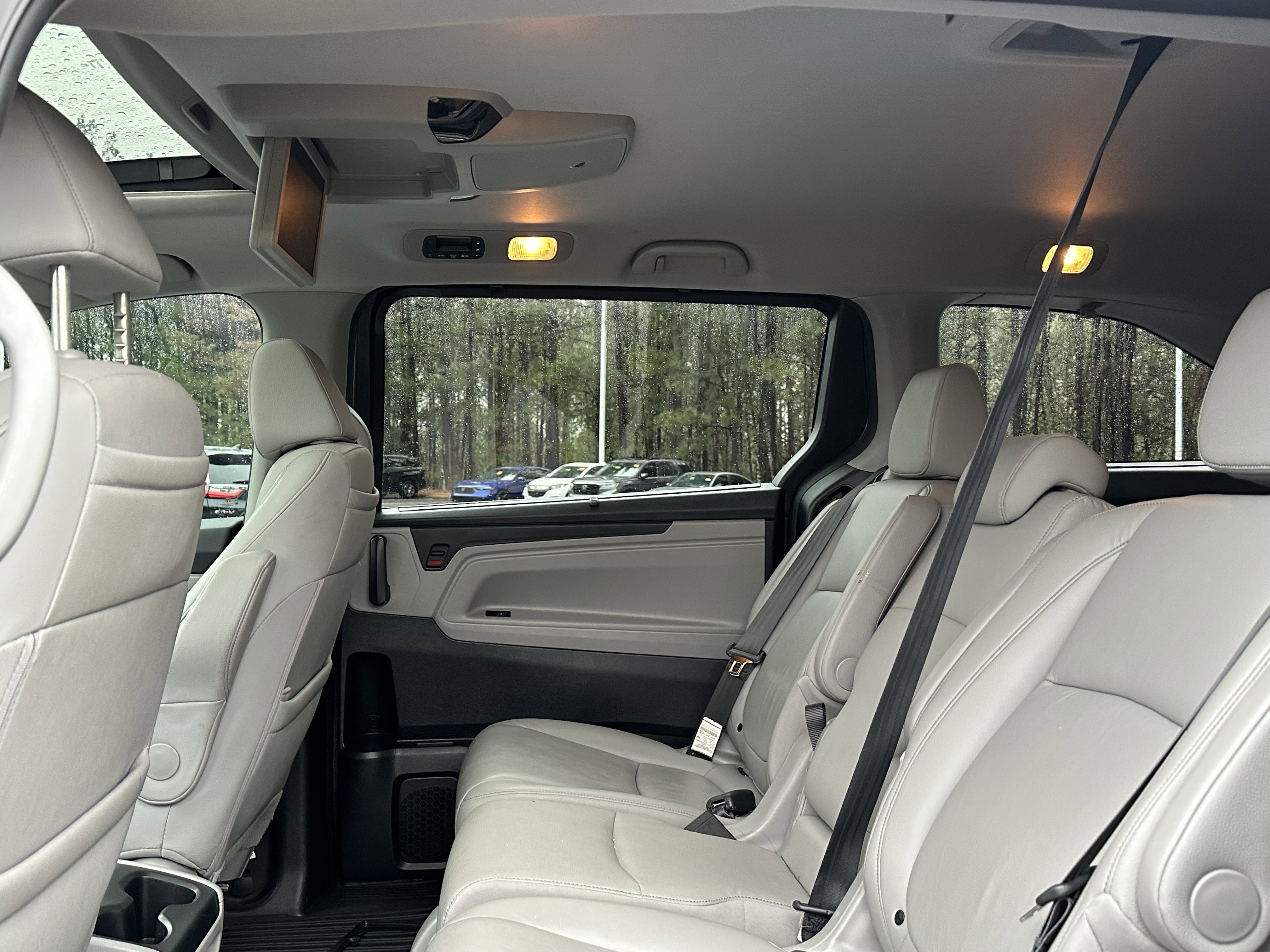Used 2023 Honda Odyssey Touring image 9
