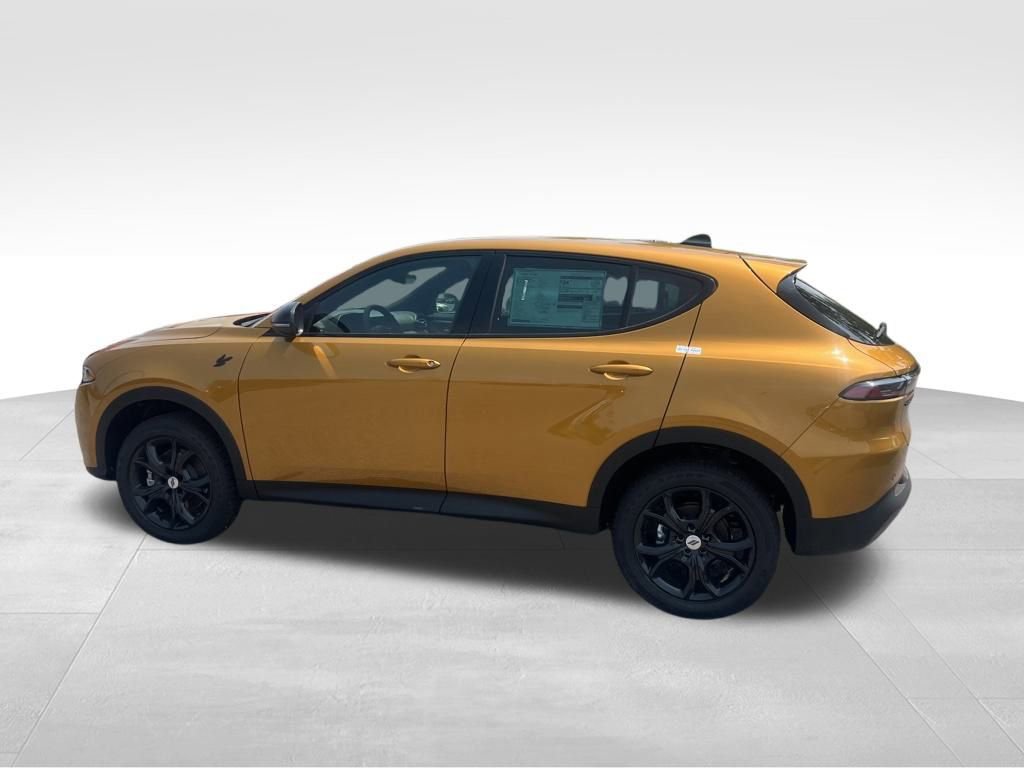 New 2024 Dodge Hornet GT w/ GT Blacktop Package image 7