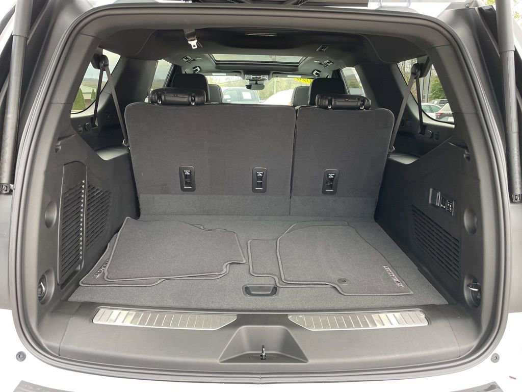 New 2026 Chevrolet Suburban High Country image 50