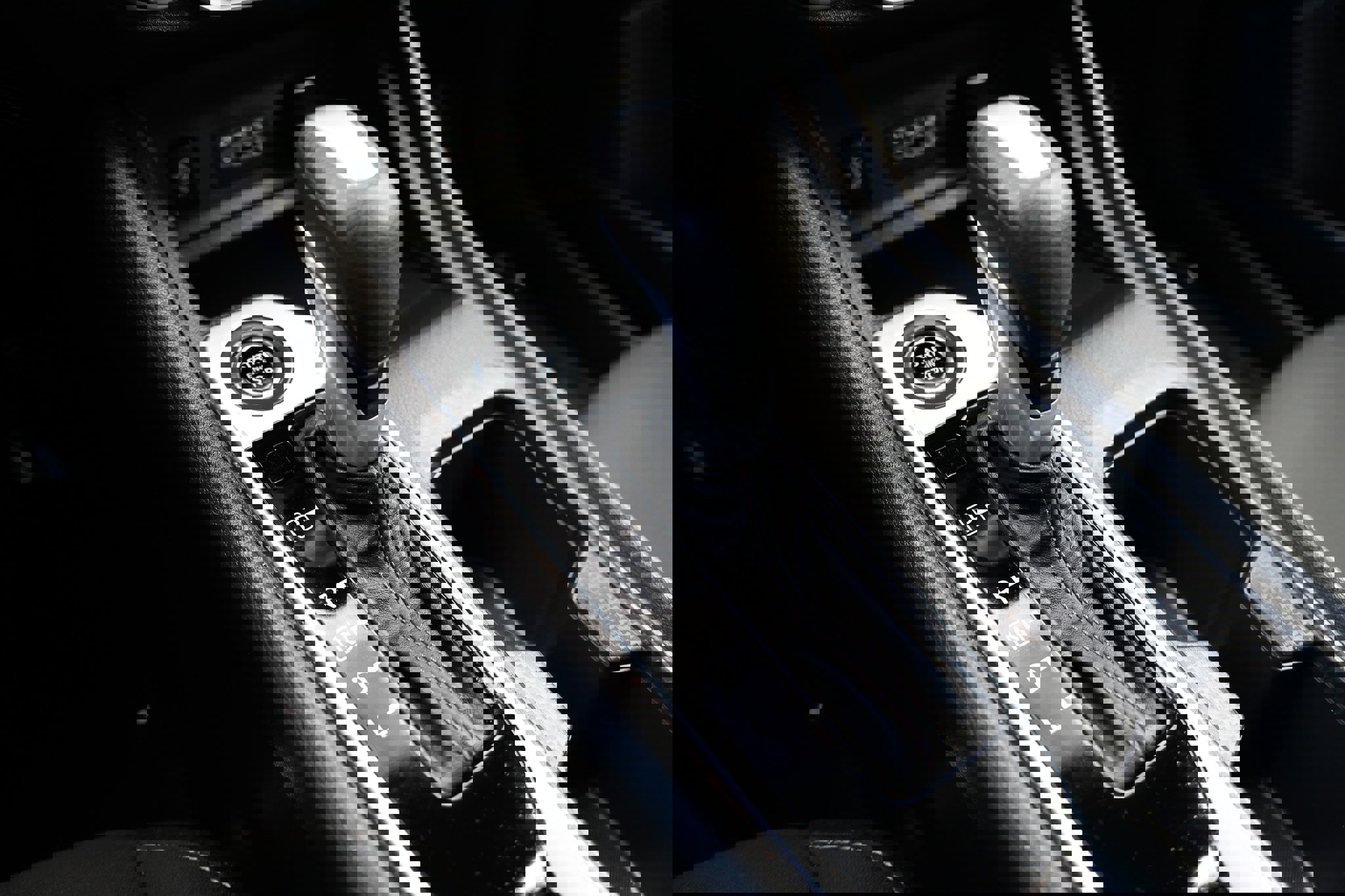 Used 2025 Nissan Sentra SV image 42