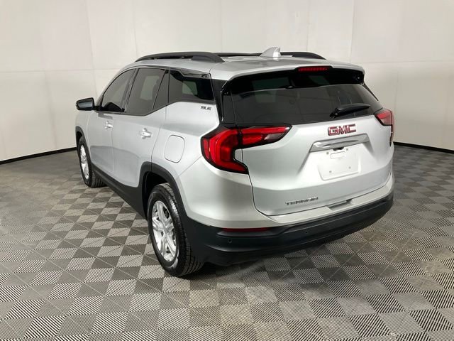 Used 2019 GMC Terrain SLE w/ Driver Convenience Package image 4