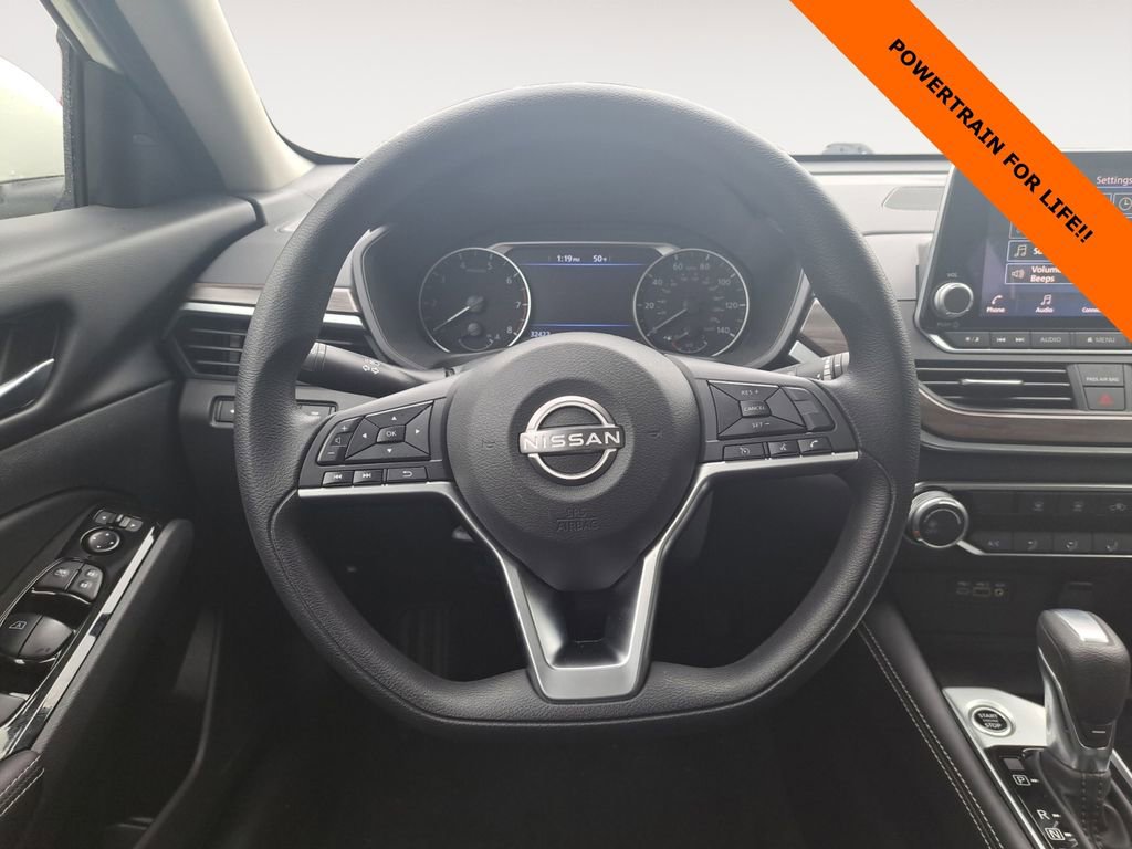 Used 2023 Nissan Altima 2.5 SV image 12