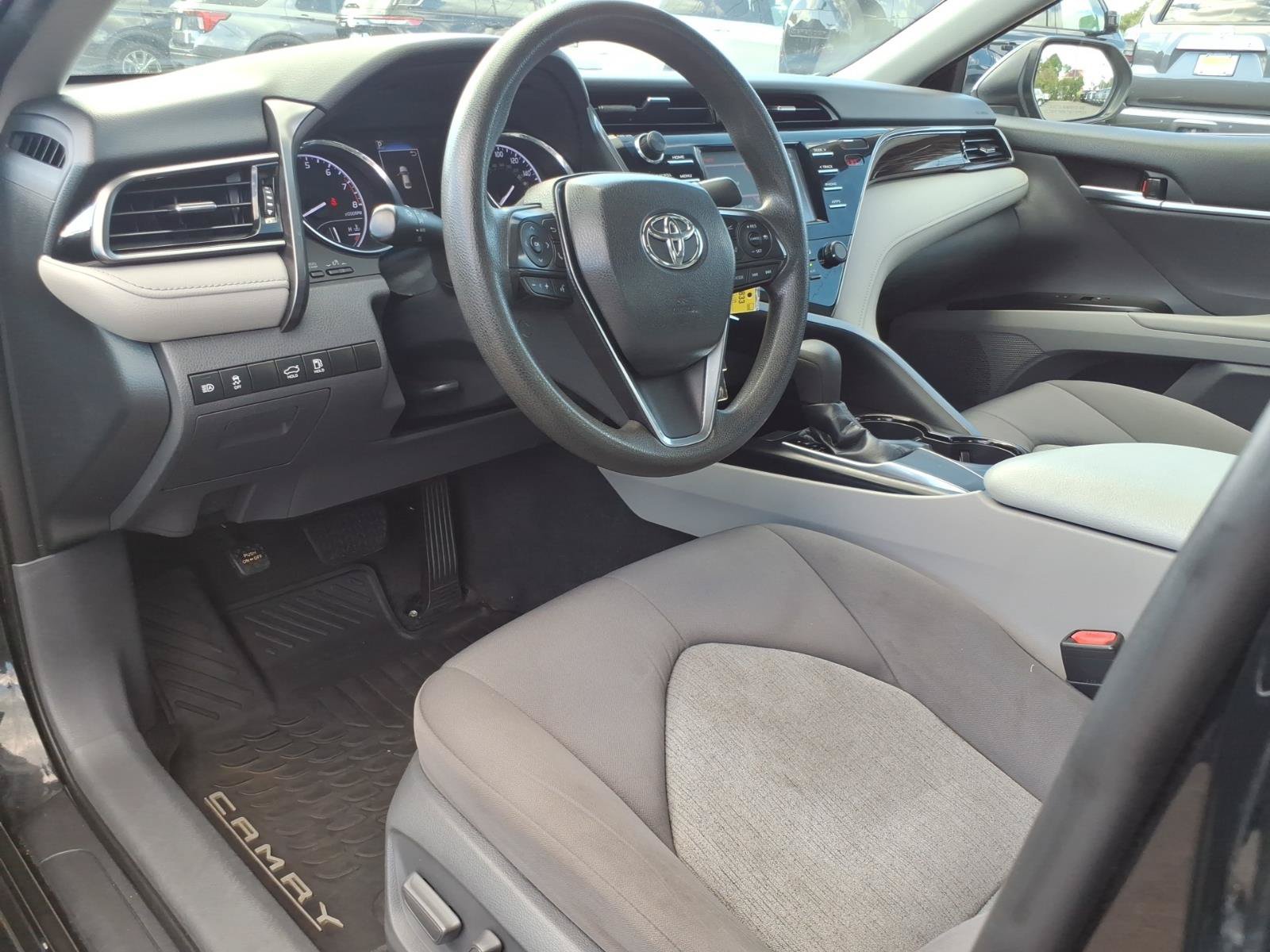 Used 2019 Toyota Camry LE FWD image 13