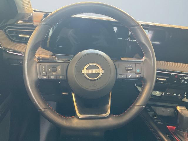 Used 2025 Nissan Kicks SR w/ SR Premium Package AWD/4WD image 12