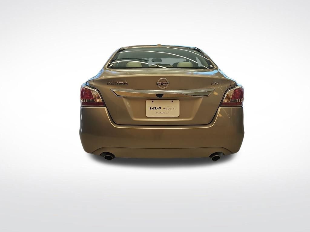 Used 2015 Nissan Altima 2.5 SV image 4