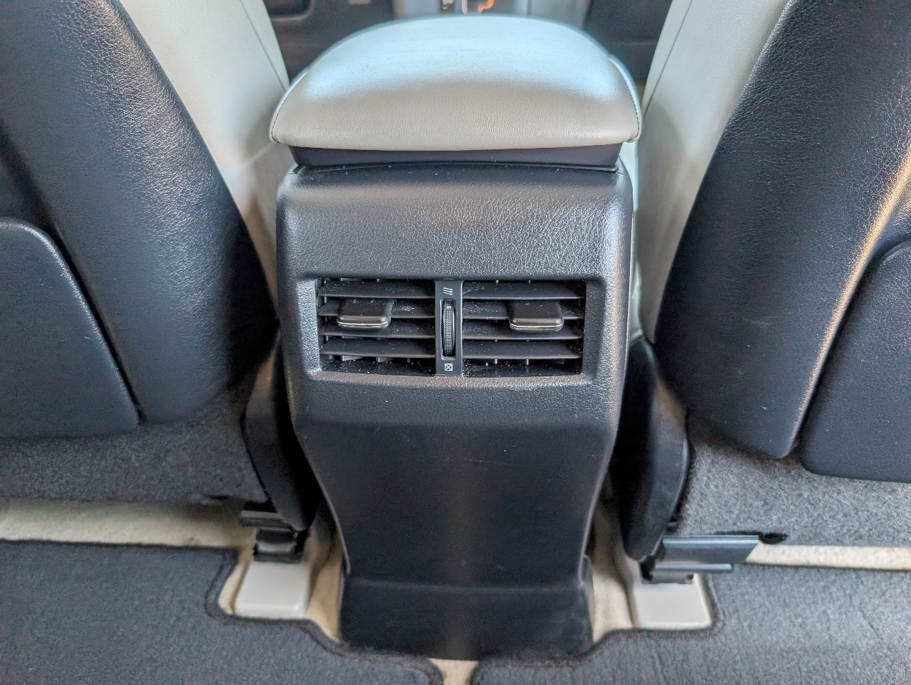Used 2014 Lexus RX 450h FWD image 7