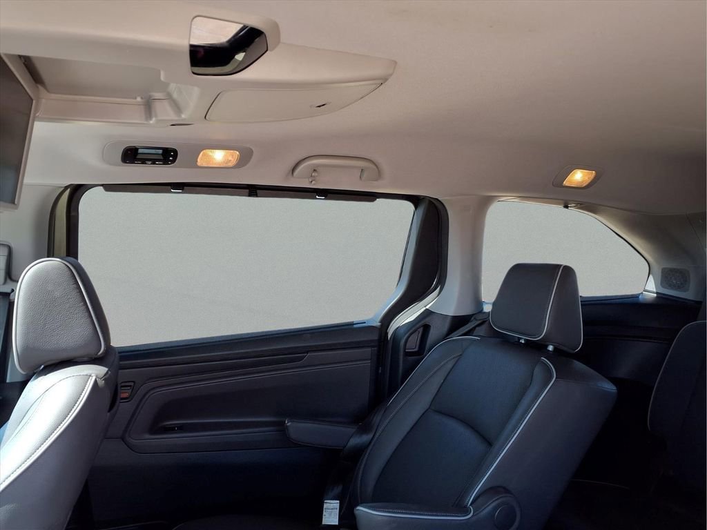 Used 2022 Honda Odyssey Elite image 32