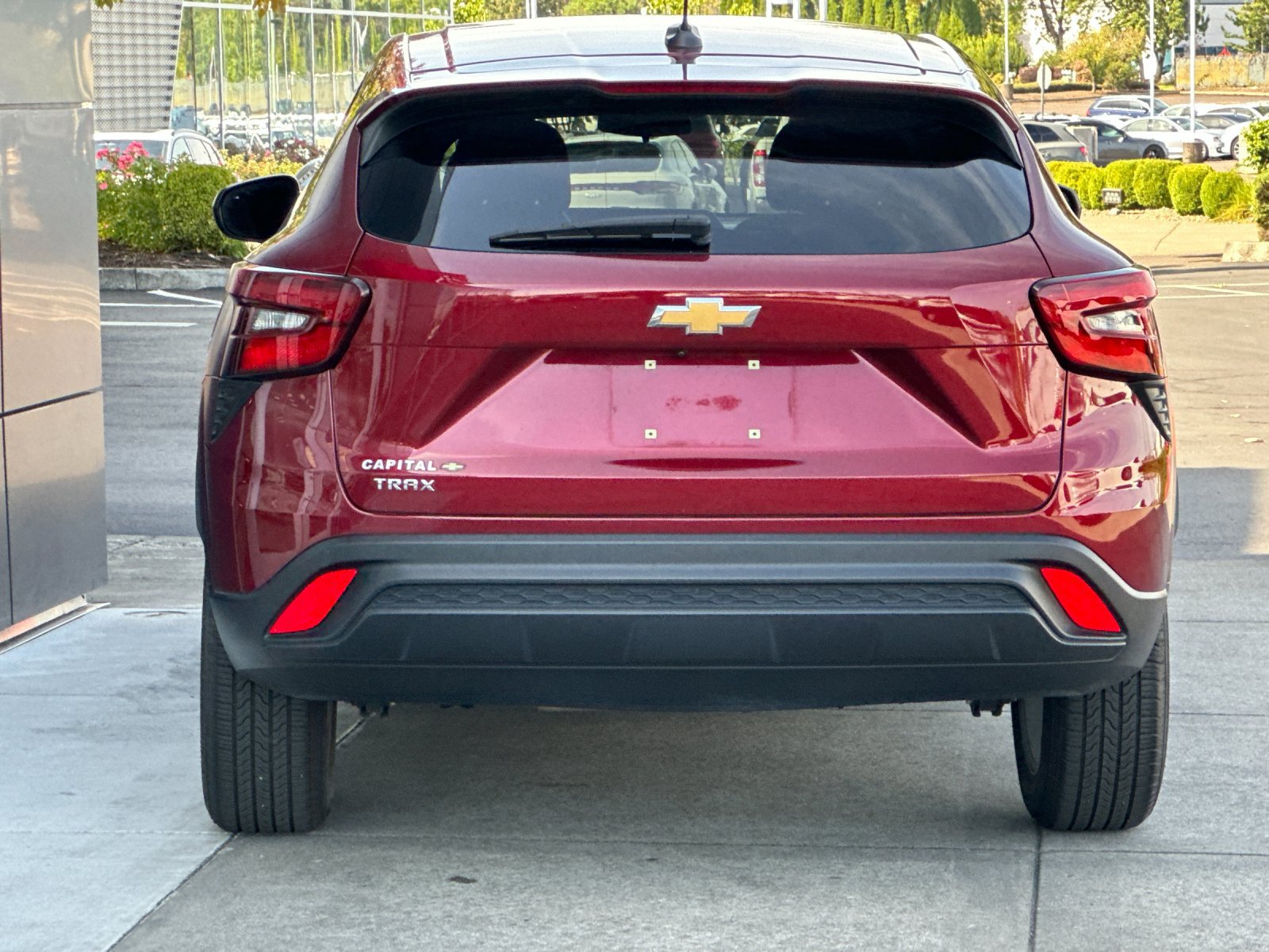 Used 2024 Chevrolet Trax LS w/ LS Convenience Package FWD image 5