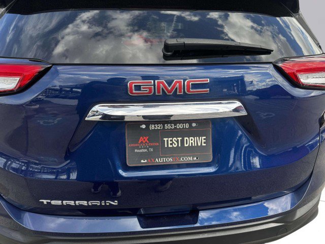 Used 2023 GMC Terrain SLE w/ Driver Convenience Package image 18