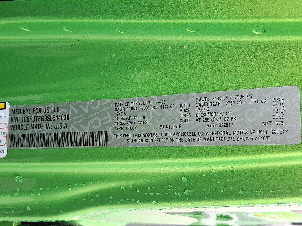 Used 2025 Jeep Gladiator Mojave w/ Convenience Group image 25