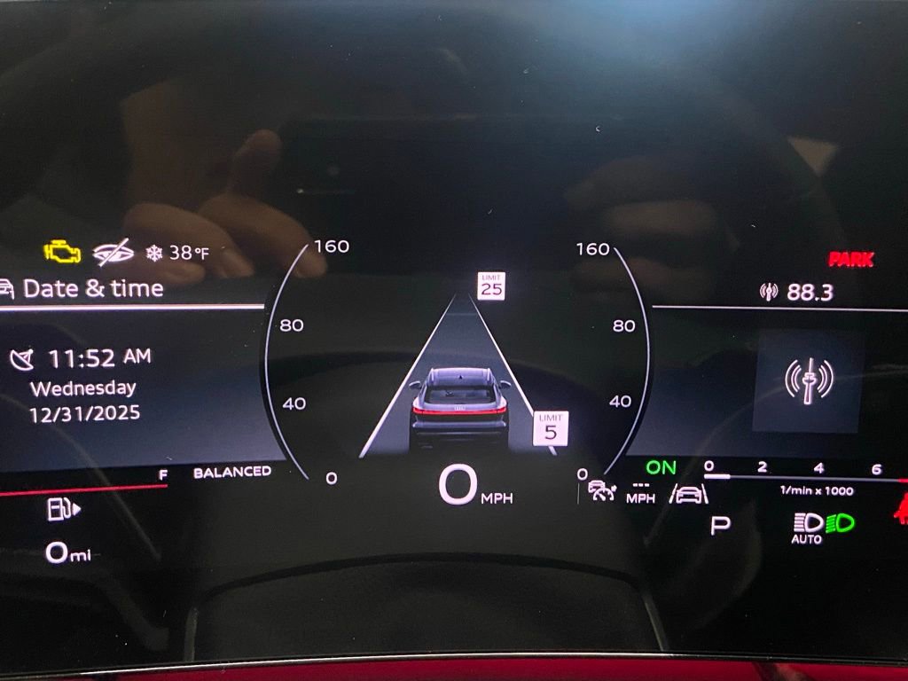 New 2025 Audi Q5 Prestige image 11