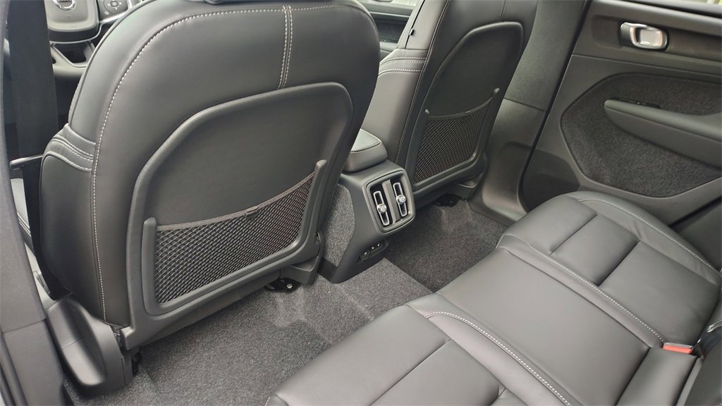 New 2026 Volvo XC40 B5 Plus w/ Climate Package image 27