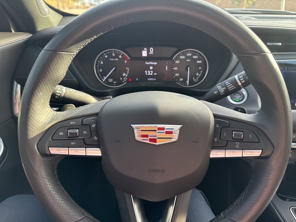 Used 2023 Cadillac XT4 Sport image 11