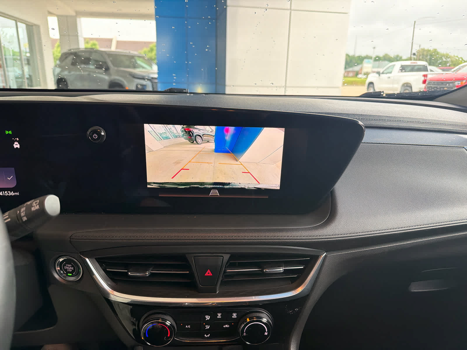 Used 2024 Buick Encore GX Sport Touring FWD image 22