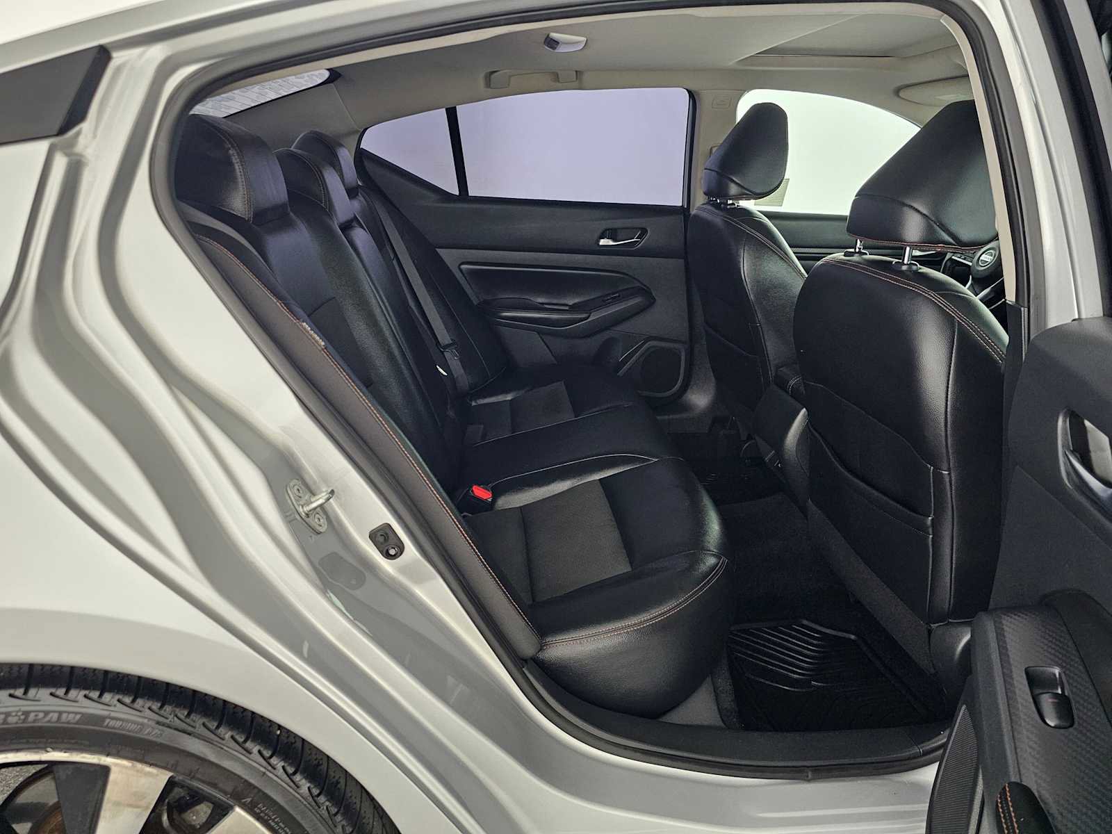 Used 2019 Nissan Altima 2.5 SR w/ SR Premium Package image 12