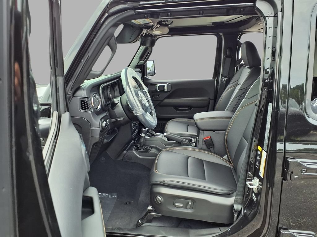 New 2026 Jeep Gladiator Sport AWD/4WD image 18