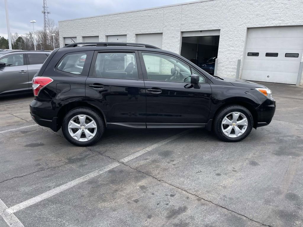 Used 2015 Subaru Forester 2.5i w/ Alloy Wheel Package image 11