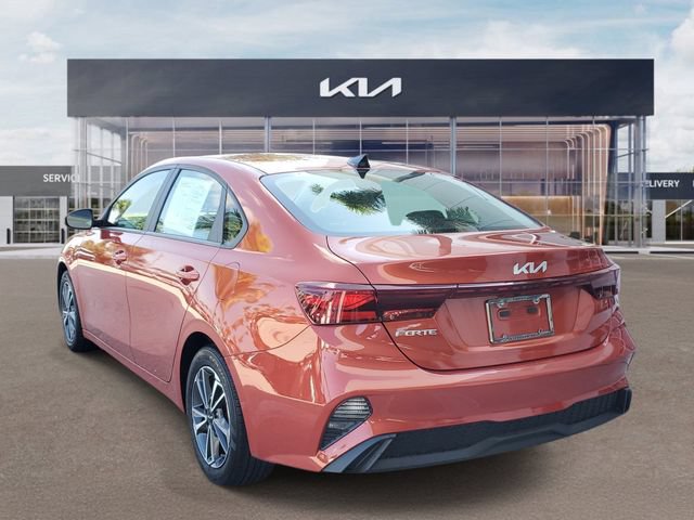Certified 2023 Kia Forte LXS w/ LXS Technology Package FWD image 4