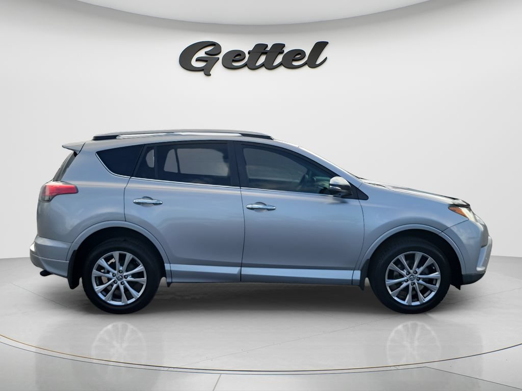 Used 2017 Toyota RAV4 Platinum FWD image 4