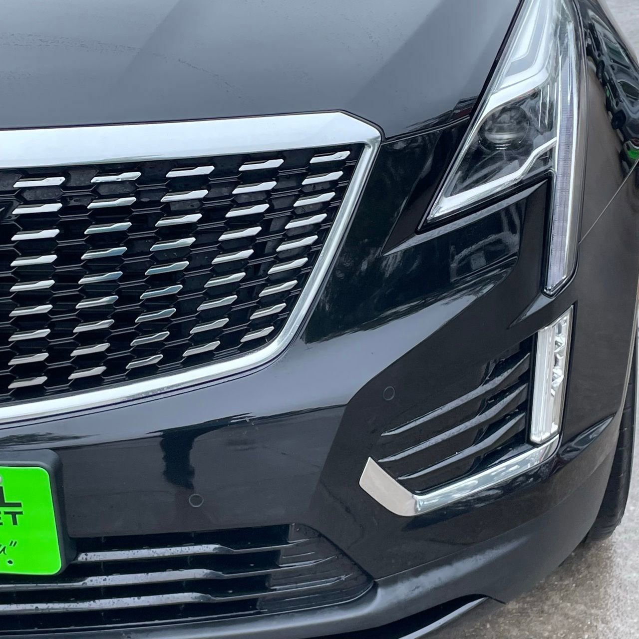 Used 2024 Cadillac XT5 Luxury w/ LPO, Floor Liner Package FWD image 7