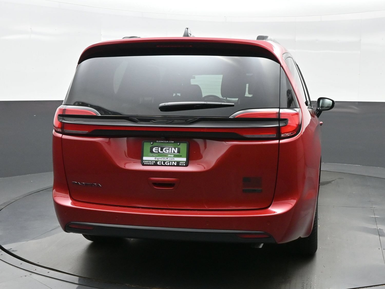 New 2027 Chrysler Pacifica Select FWD image 7