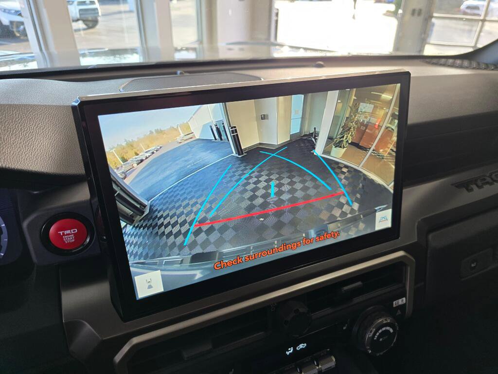 Used 2024 Toyota Tacoma TRD Off-Road image 30