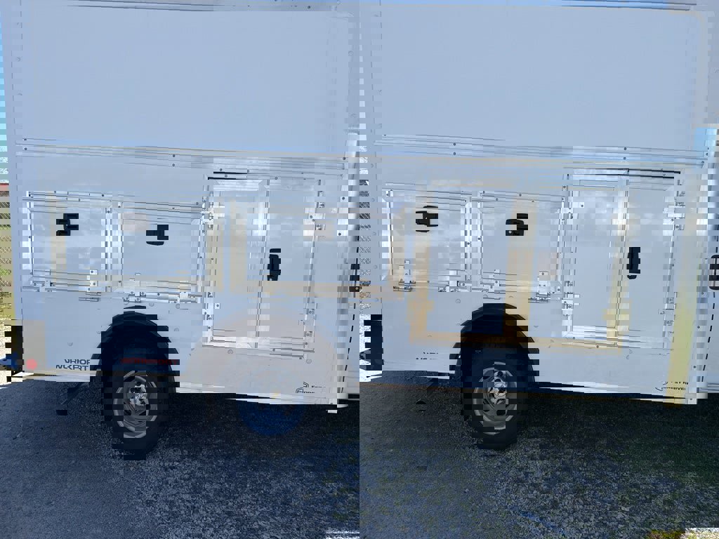 New 2026 Chevrolet Express 3500 w/ Power Convenience Package image 9