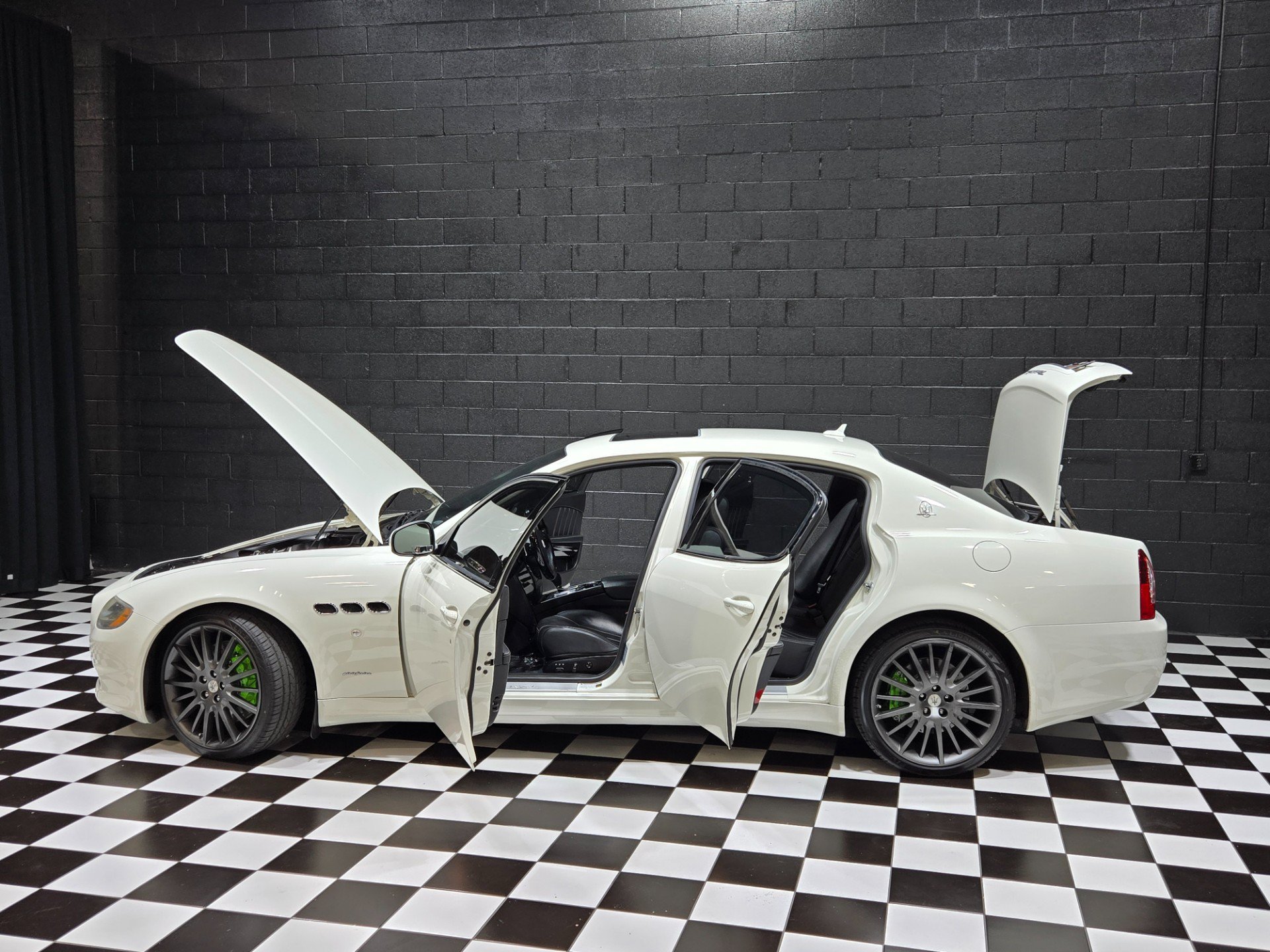 Used 2012 Maserati Quattroporte S RWD image 91