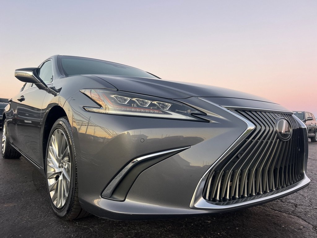 Used 2021 Lexus ES 250 w/ Luxury Package
