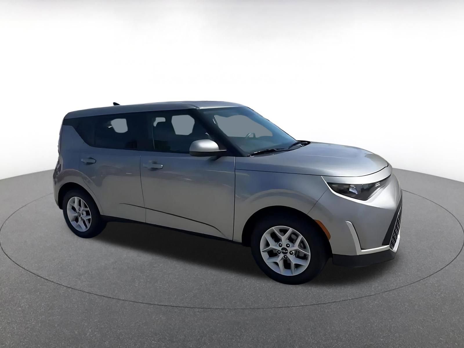 Used 2025 Kia Soul LX w/ LX Technology Package FWD video 2