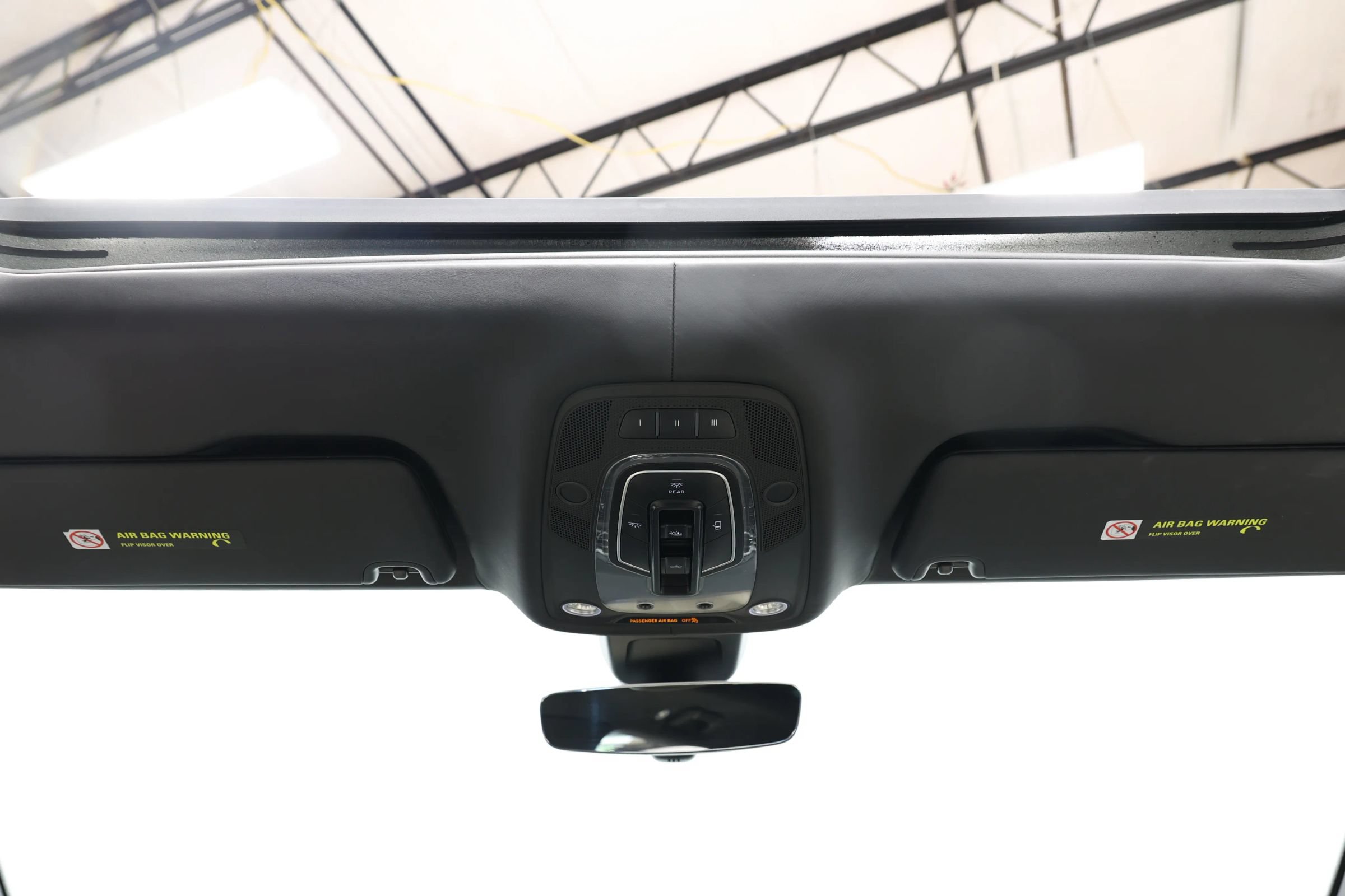 Used 2017 Bentley Bentayga AWD/4WD image 42