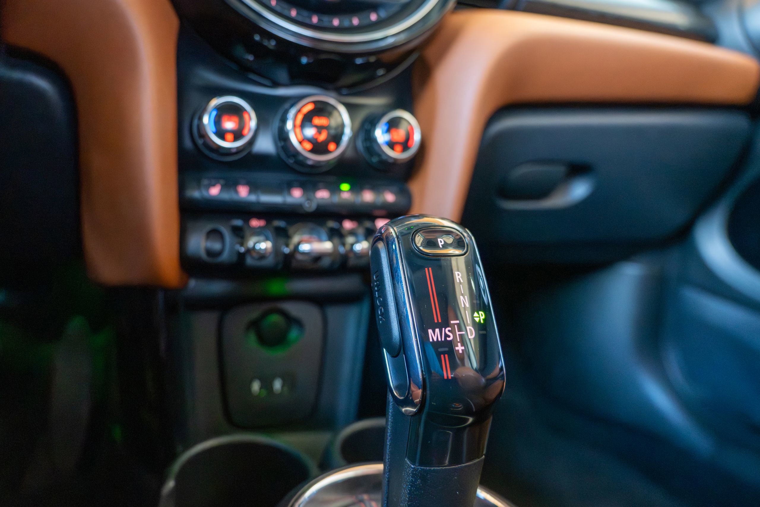 Used 2020 MINI Cooper S image 18