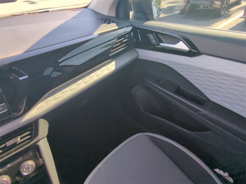 Used 2023 Volkswagen Taos S image 16