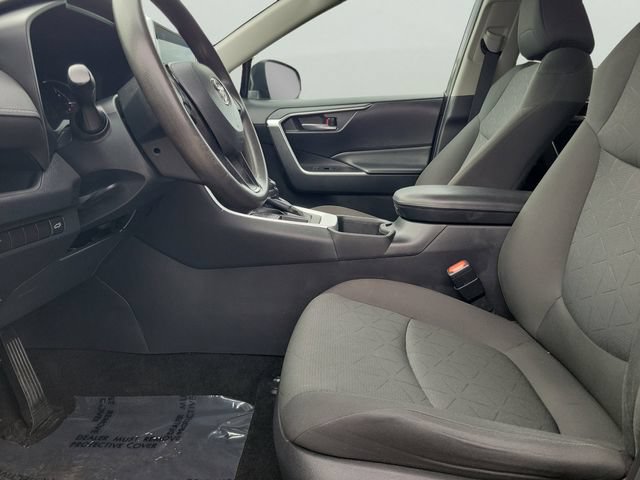 Used 2023 Toyota RAV4 XLE w/ Convenience Package FWD image 19