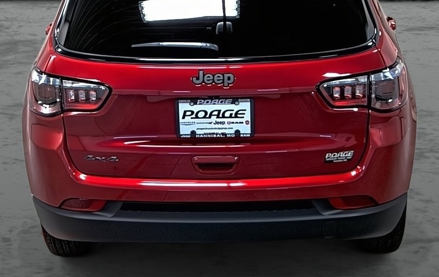 New 2026 Jeep Compass Latitude image 11