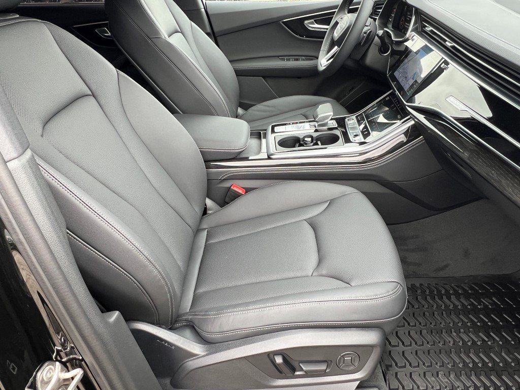 New 2026 Audi Q7 3.0T Premium Plus image 9