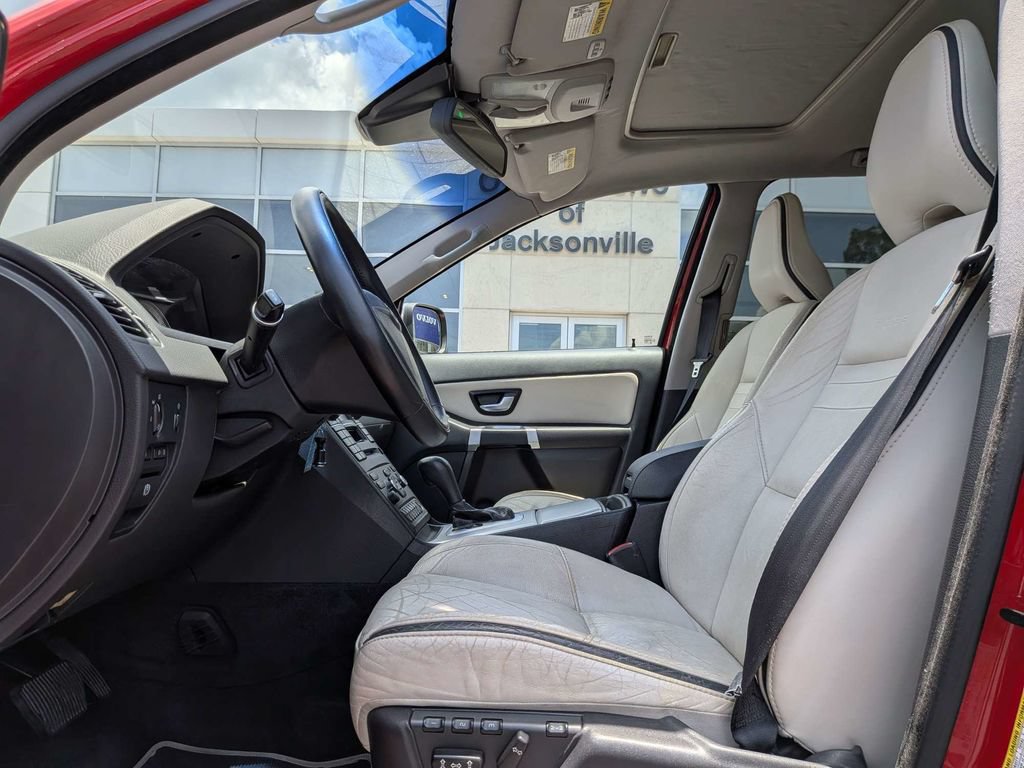 Used 2013 Volvo XC90 3.2 R-Design FWD image 2