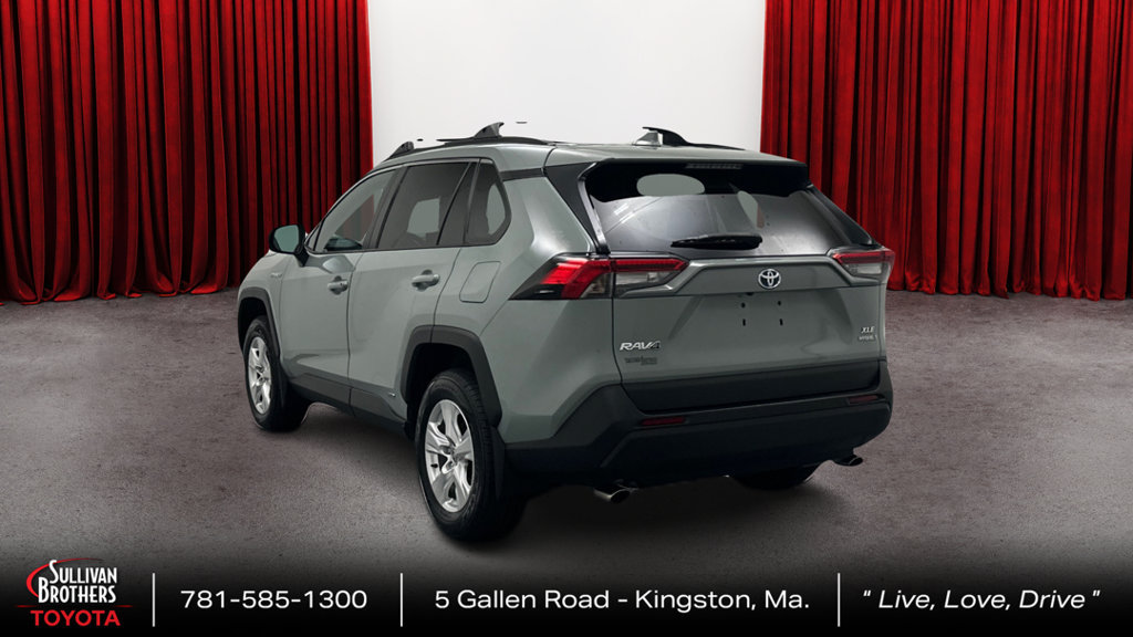 Used 2021 Toyota RAV4 XLE w/ Convenience Package AWD/4WD image 7