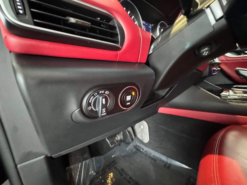 Used 2021 Maserati Levante GranSport image 38