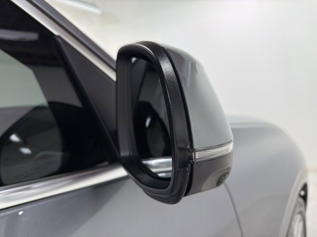 Used 2024 BMW X7 xDrive40i image 30