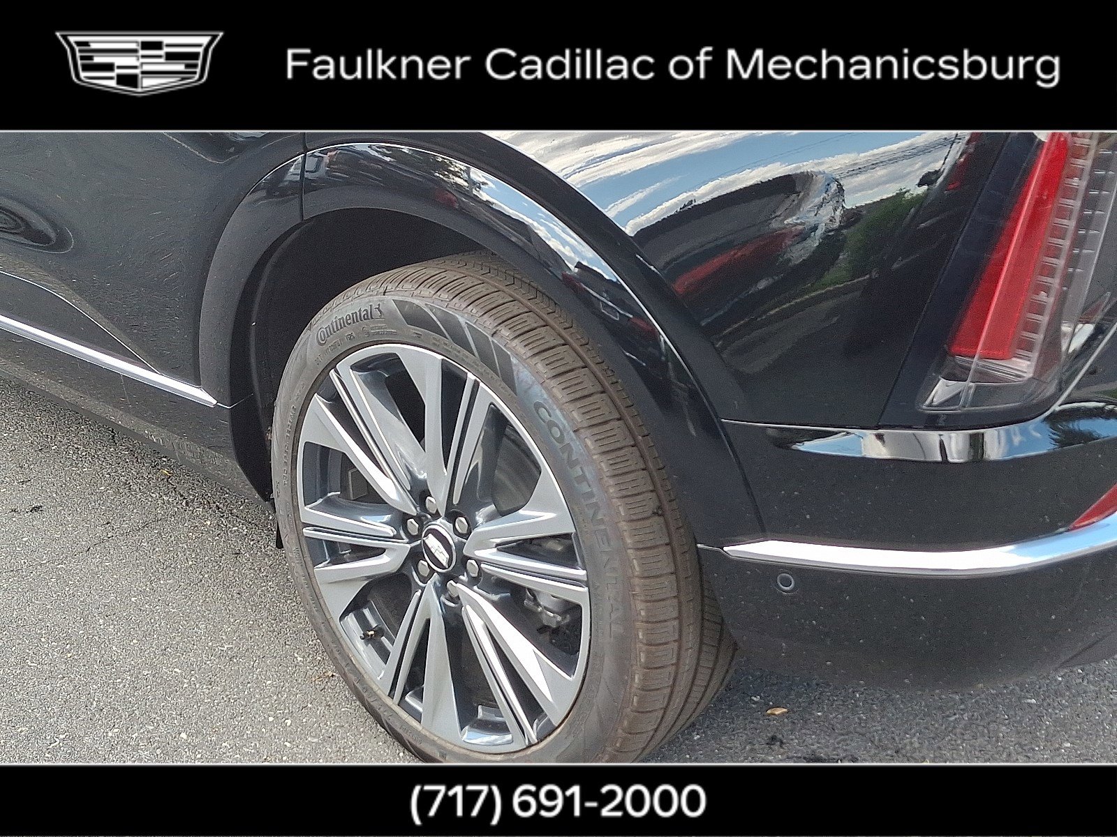 New 2025 Cadillac Optiq Luxury 2 AWD/4WD image 12