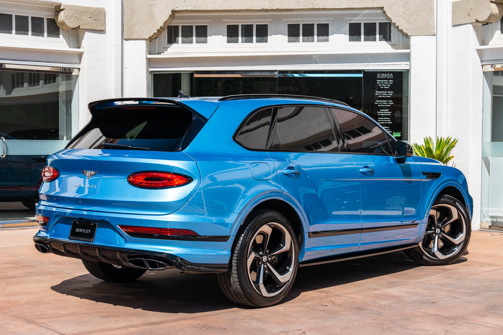 Used 2023 Bentley Bentayga AWD/4WD image 52