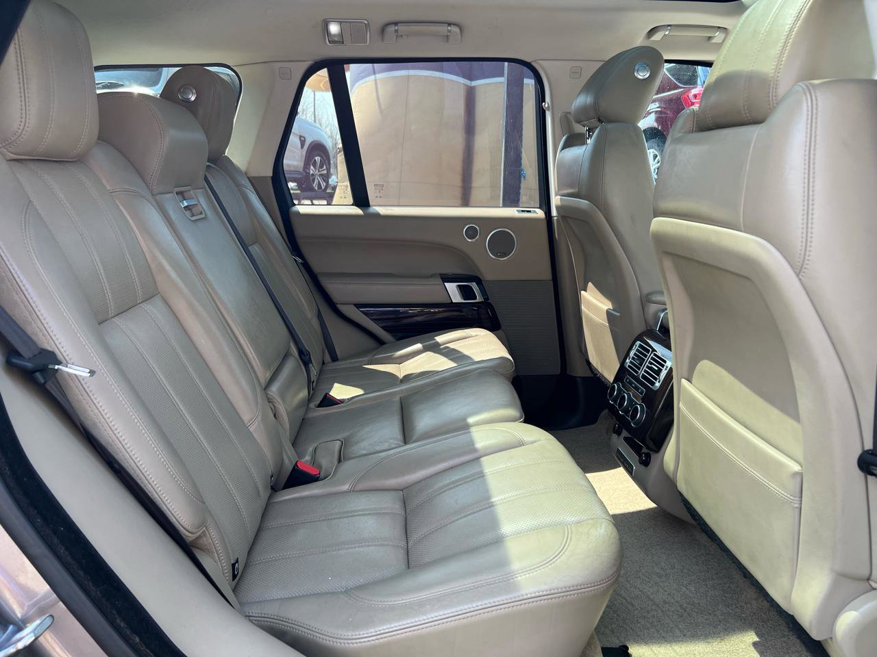 Used 2016 Land Rover Range Rover Supercharged AWD/4WD image 14
