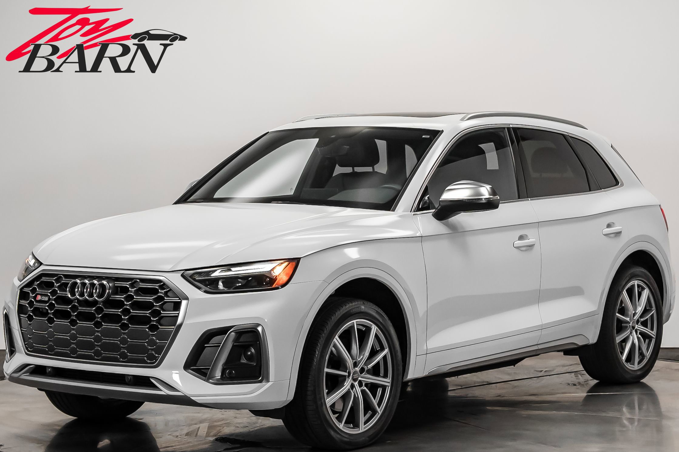 Used 2024 Audi SQ5 Premium w/ Convenience Package