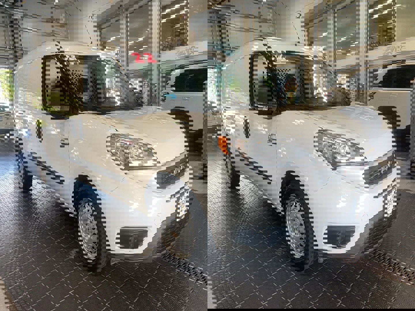 Used 2022 RAM ProMaster City Tradesman image 1