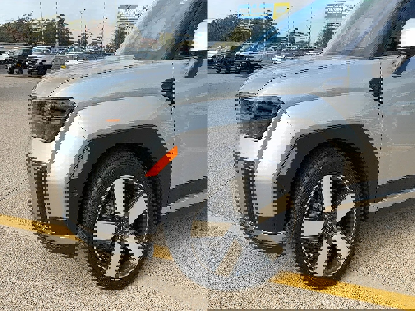 Used 2025 Hyundai Santa Fe Limited image 5