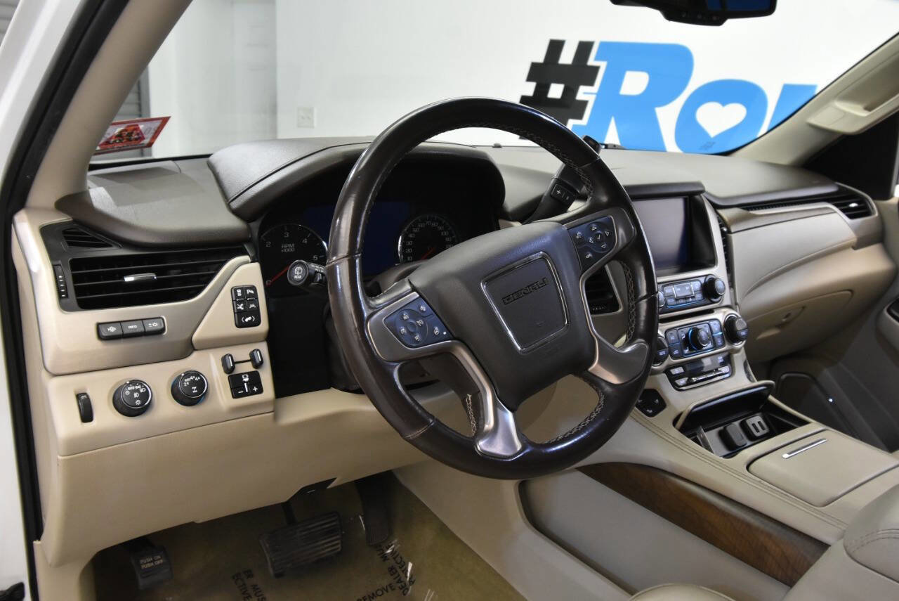 Used 2019 GMC Yukon XL Denali w/ Denali Ultimate Package image 12