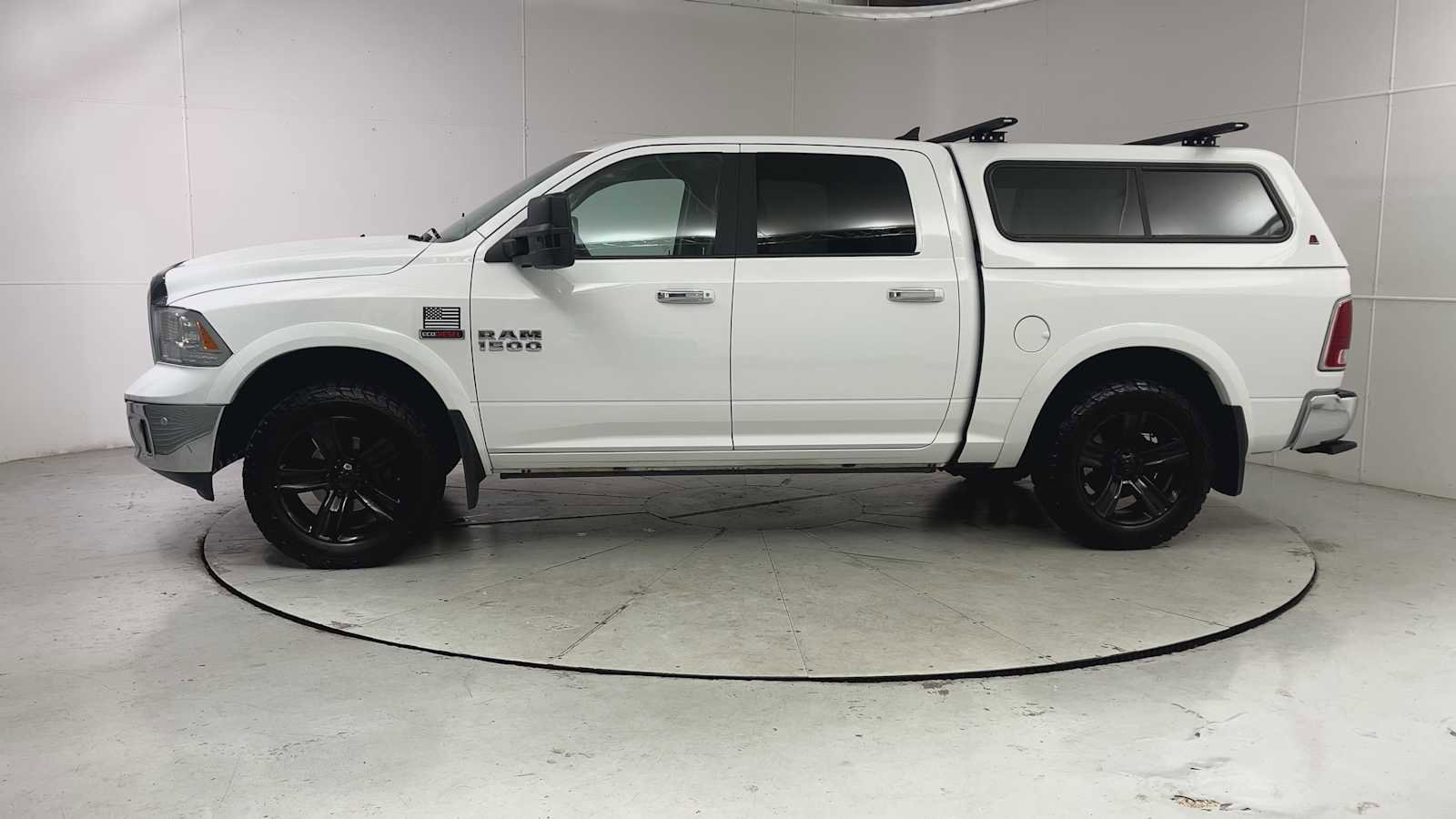 Used 2018 RAM 1500 Laramie w/ Convenience Group AWD/4WD image 5