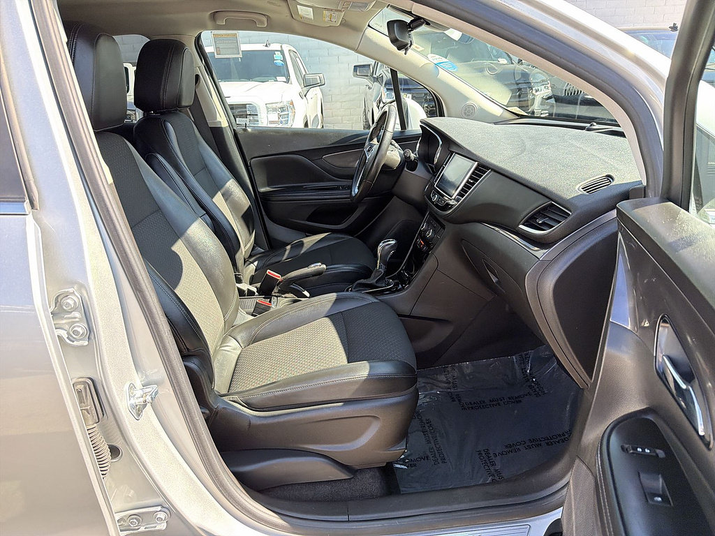 Used 2020 Buick Encore Preferred FWD image 25